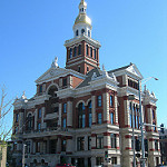 Iowa, Dubuque County Courthouse.png